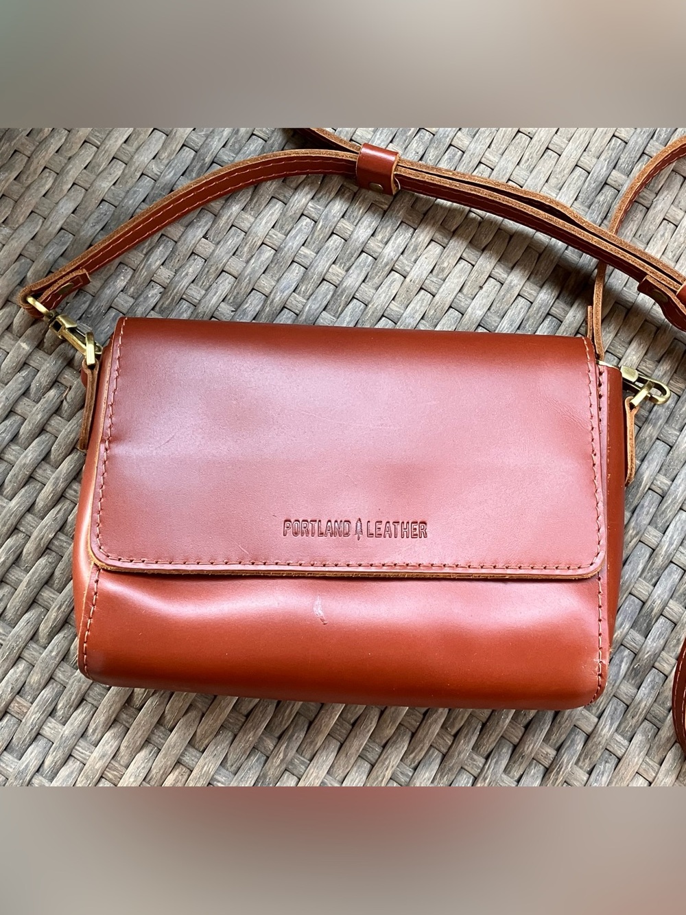 Portland Leather Metro Mini Madrone NWOT